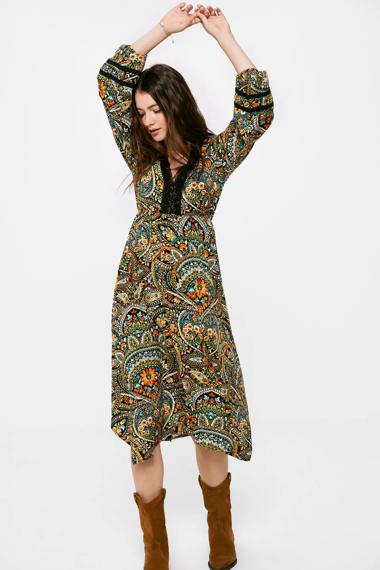 Vestido Midi Escote Lace