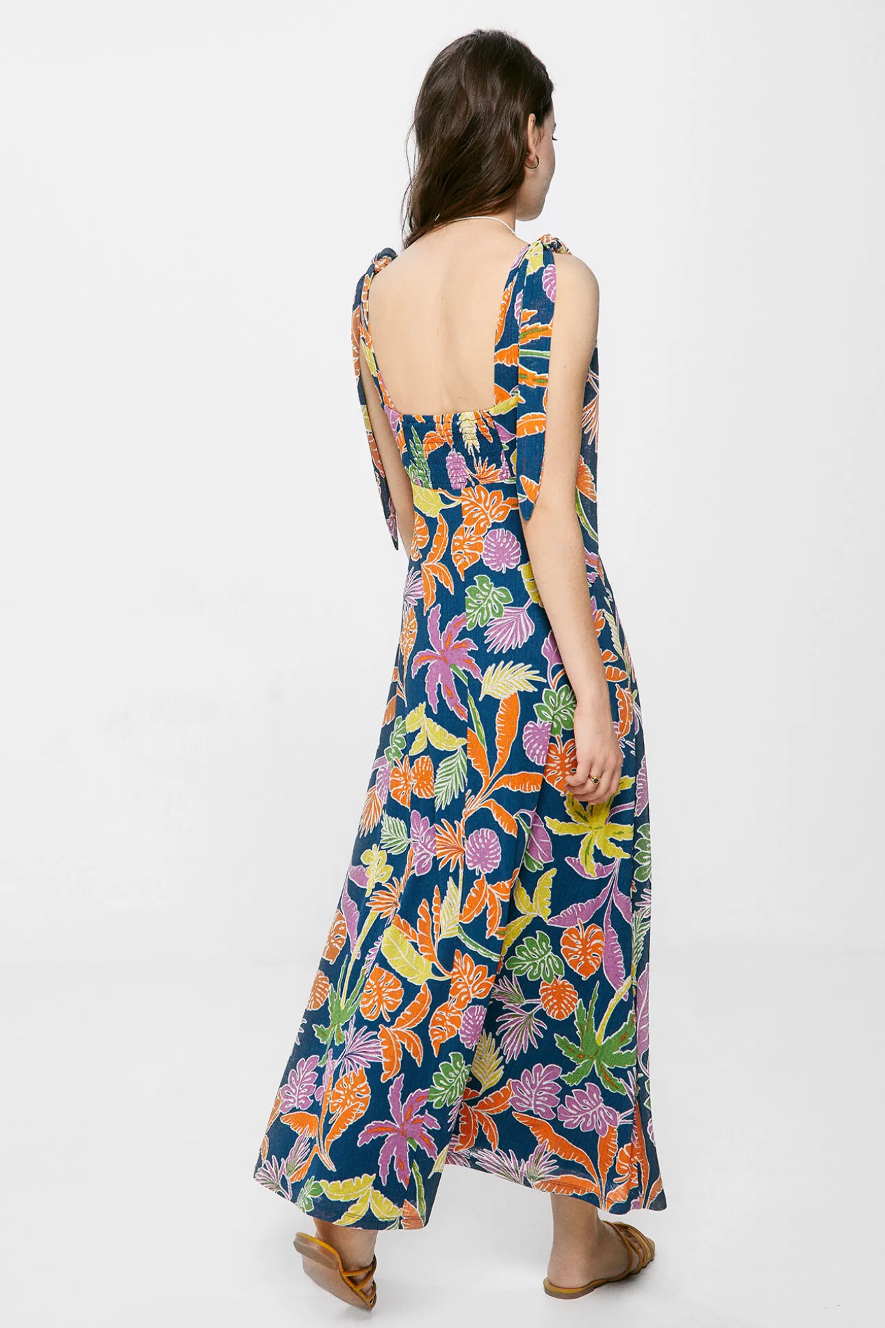 Vestido Midi Estampado Tropical