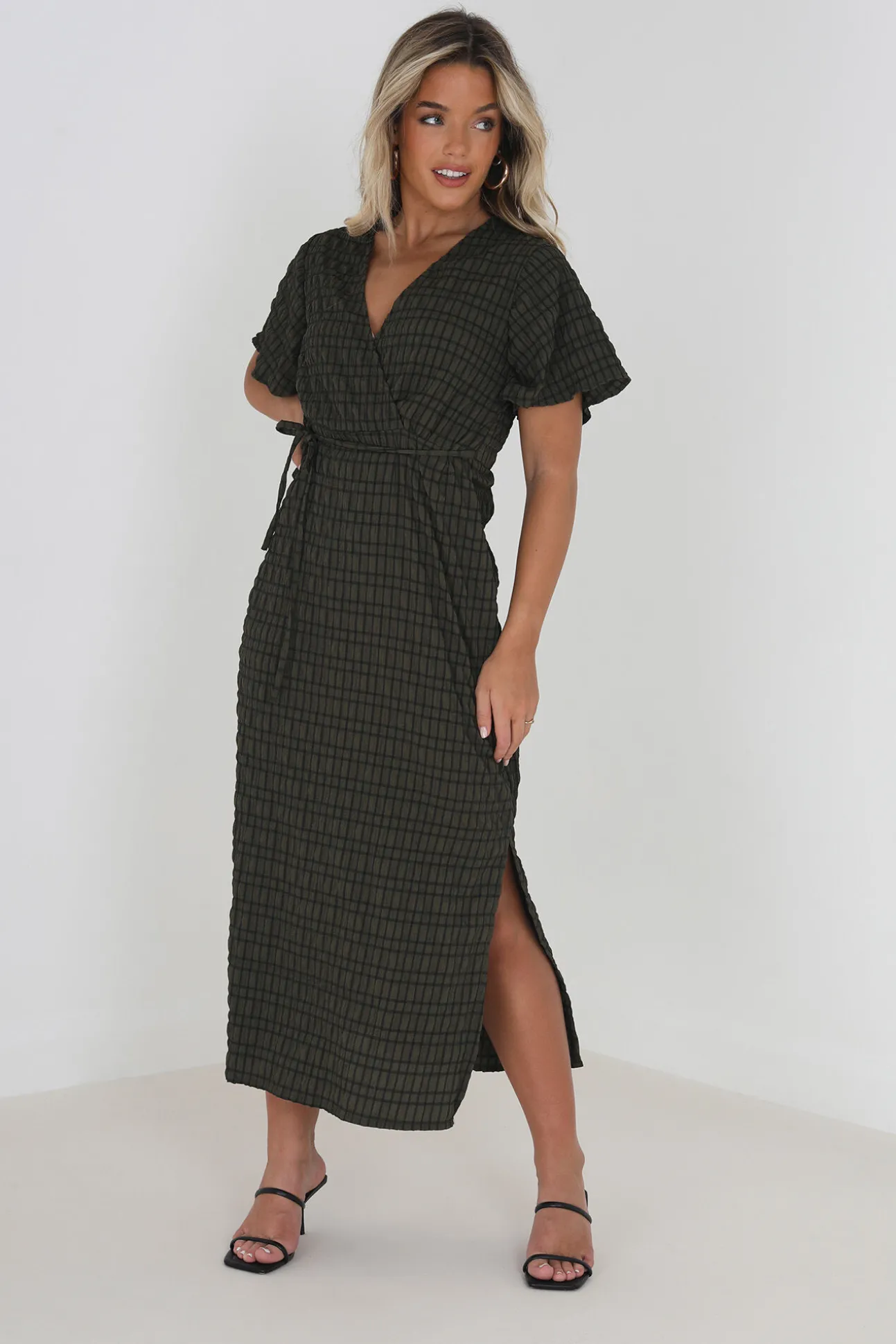 Vestido Midi, Manga Corta Y Print De Cuadros