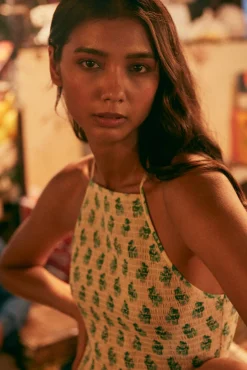 Vestido Midi Nido De Abeja
