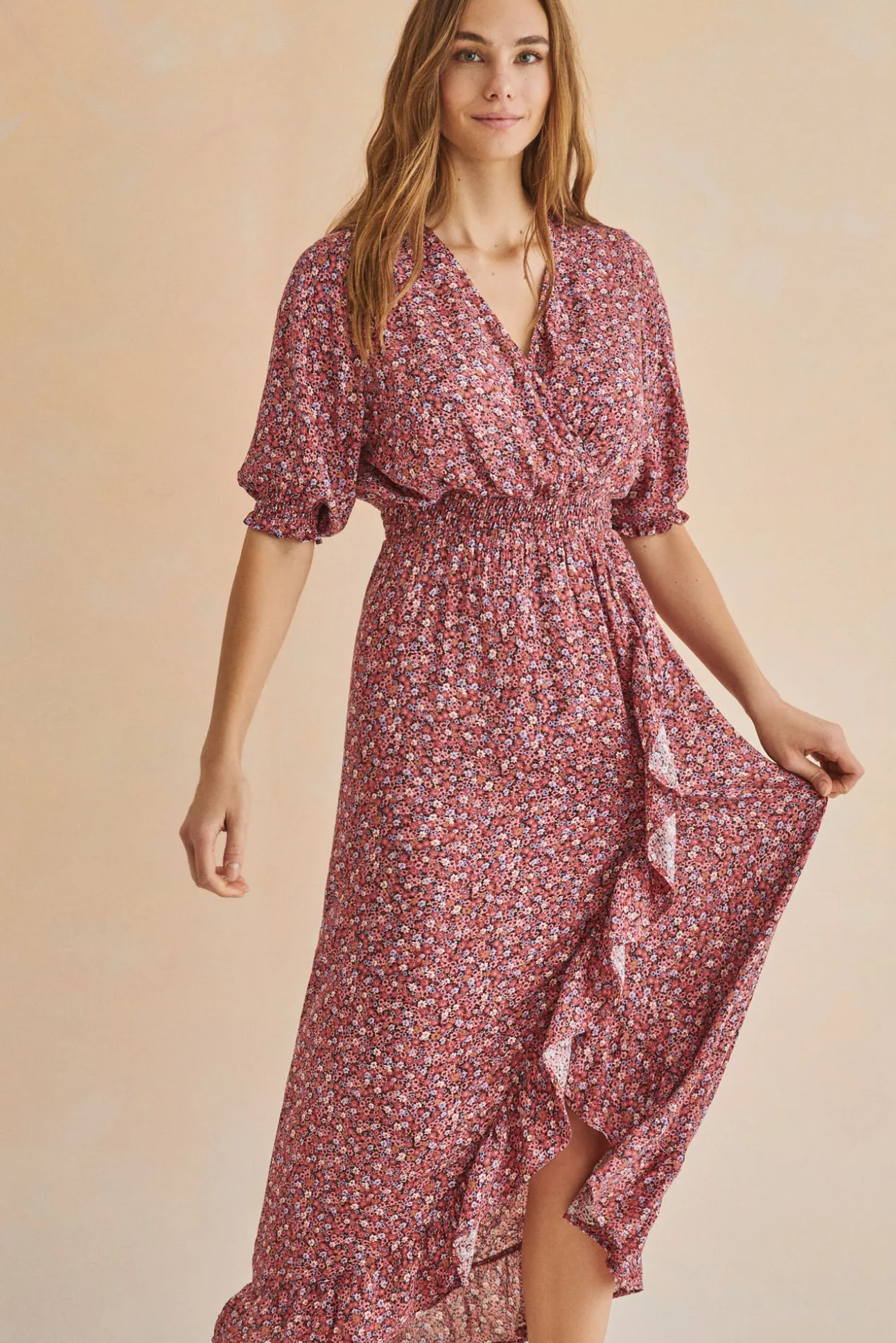 Vestido Midi Volantes Rosa