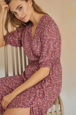 Vestido Midi Volantes Rosa